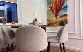 Katerina - Mona Luxury Apartments